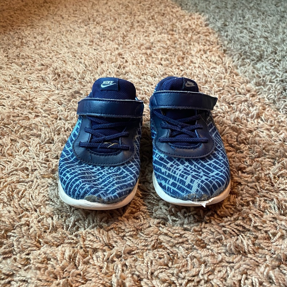 Boys Nike Sneakers